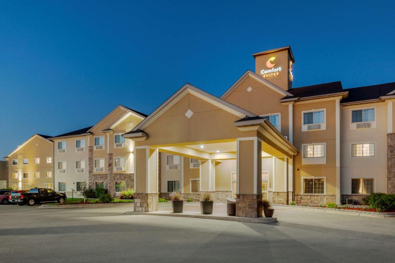 Comfort Suites Johnson Creek Conference Center Bagian luar foto